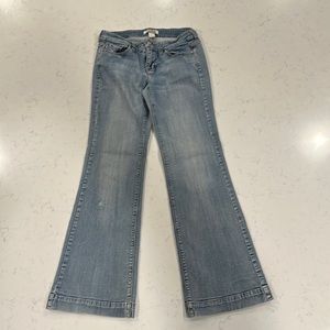 White House Black Markey Flare Leg Jean